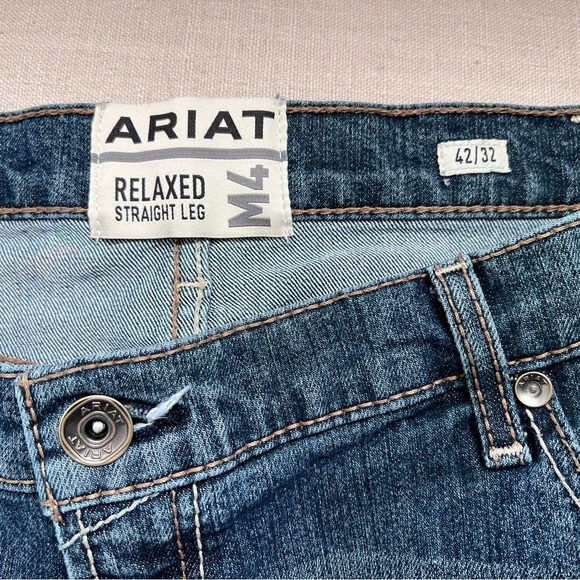 Ariat Jeans - relaxed straight leg - Picture 2 of 3